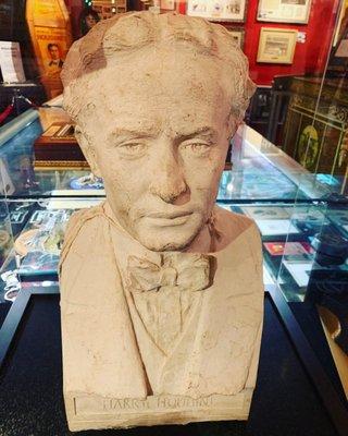 Houdini bust