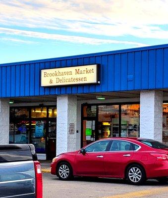 Brookhaven Market -- storefront