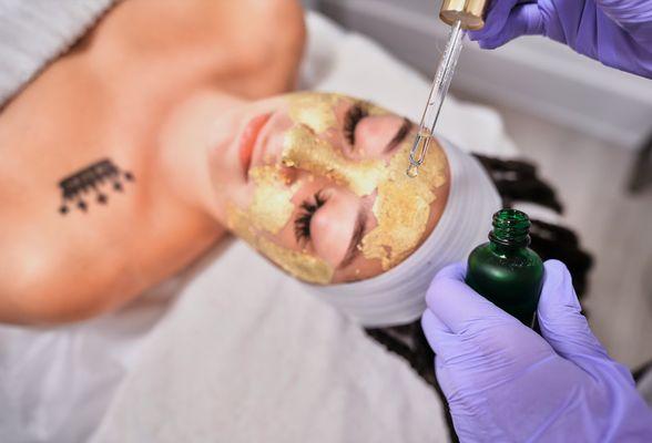 24K Gold Facial