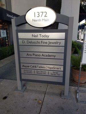 Location of iRepair Cell & Tablets is conveniently located in downtown Walnut Creek.