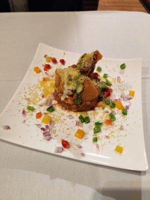 Vegetable samosa chaat