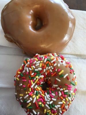 DELICIOUS Maple glazed donuts here!