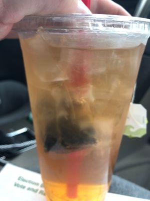 Iced green peach tea