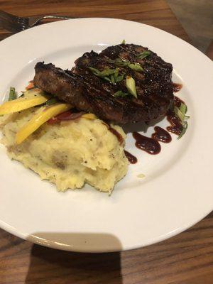 Ribeye and mashed potato