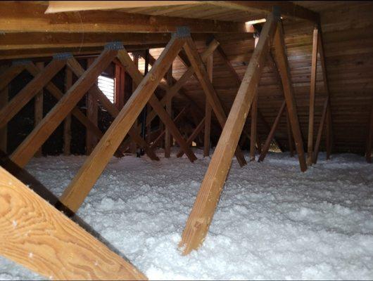 Blown-in insulation