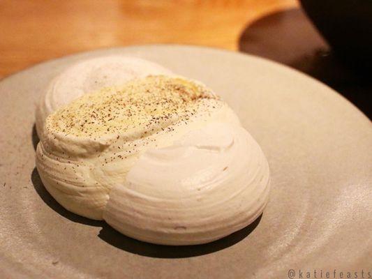 Cornhusk meringue