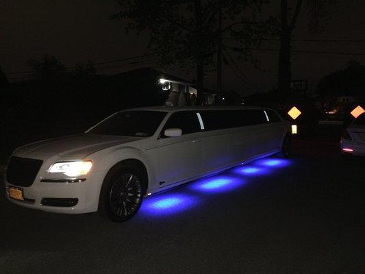 Ski's Unlimited Limousine