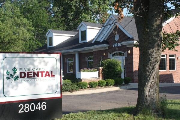 Livonia, MI - Five Oaks Dental