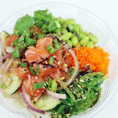 Hawaii Classic Bowl - fresh salmon over veggies and rice