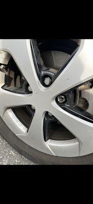 Star Toyota Service Department destroyed the nut of my wheel and did not want to take responsibility.