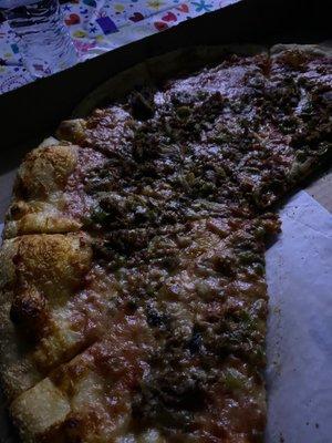 Mush cheese steak pizza.