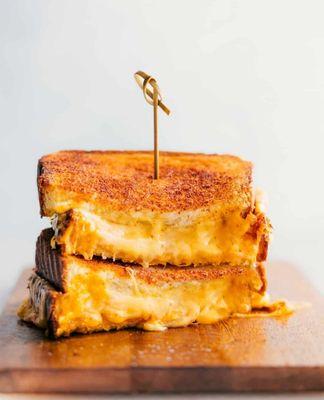 Grilled cheese sandwich (kids menu)