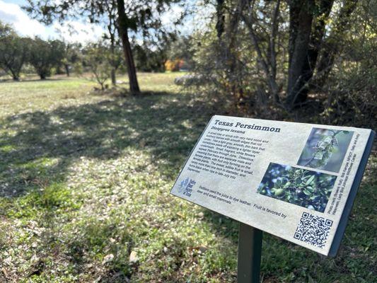 One of several signs along the trail