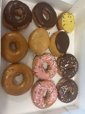 Mixed box of Krispy Kreme donuts !