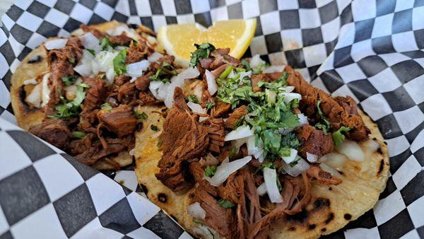 Tacos de birria vampiro