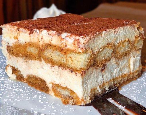 TIRAMISU Photo credits: iG @sonofdimsum