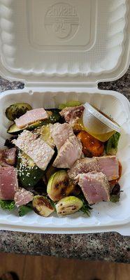 Seared ahi with vegetables. Does this look appealing to anyone?