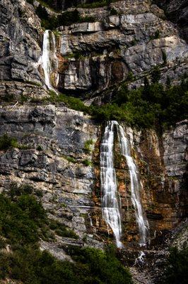 Take an E-bike to see beautiful bridal veil falls