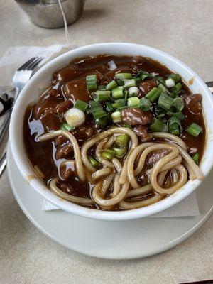 Beef noodles with gravy