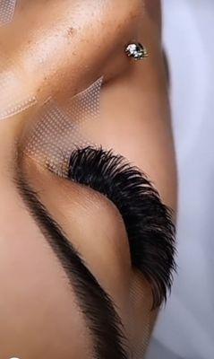 Volume lashes