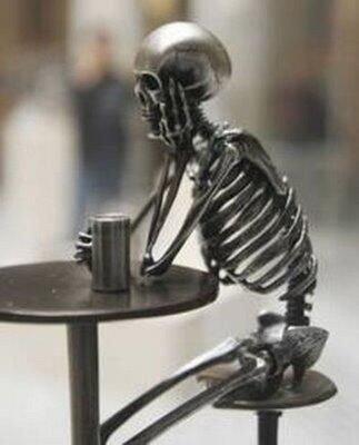 Me waiting for spicy mango wings...