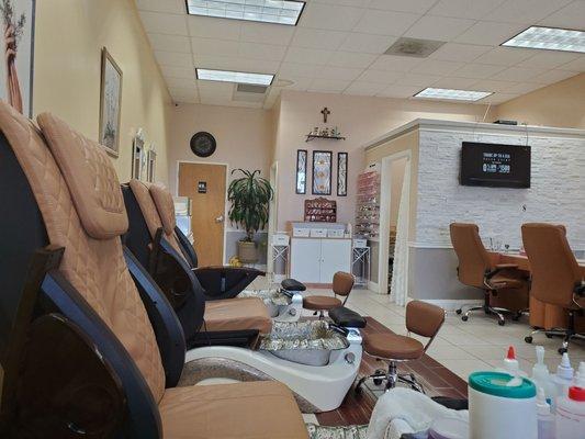 Massage chairs ready to welcome and relax it!