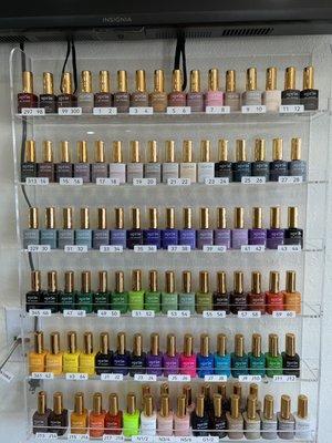 So many nail colors