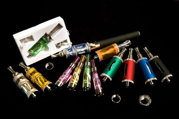 vivi novas tanks, kanger tanks,smok pyrex tanks and many more e-cig tanks to choose from