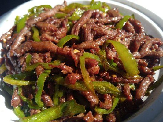 Shredded beef with peppers