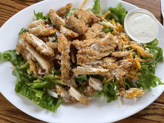 Crispy chicken salad with ranch dressing