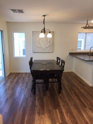 Staged dining room clean and clutter free