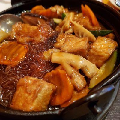 Hot and tasty Rohan clay pot