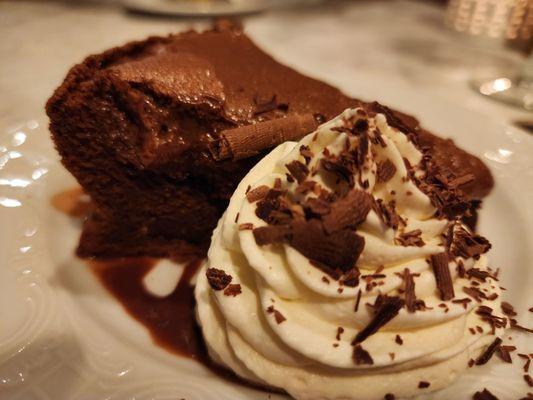 Chocolate mousse cake