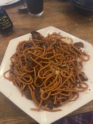 Beef lo mein