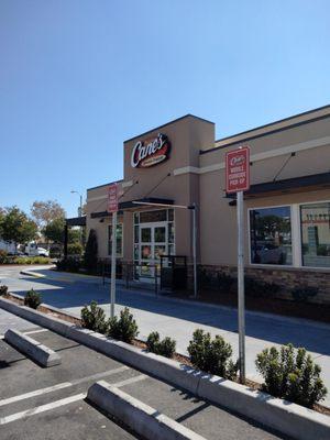 Raising Cane's Restaurant