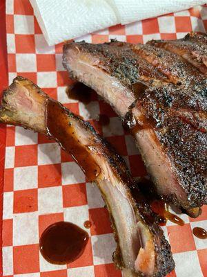 Practically meatless ribs, whatever meat did exist was tough & dry.