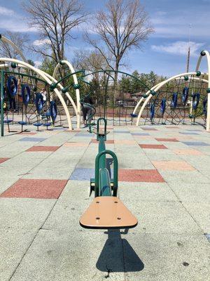 Teeter totter