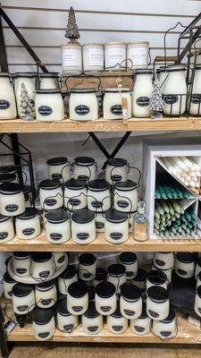 Nov 2024- I like the scents of this candle line!