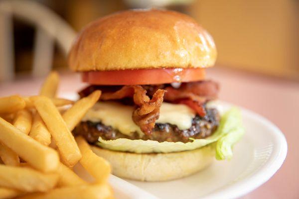 Cheeseburger with Bacon