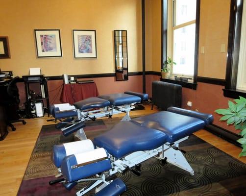 Chiropractic in Chicago Loop Adjusting Area