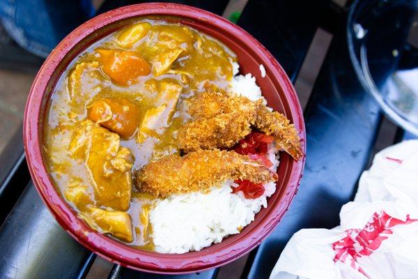 curry with fried shrimp