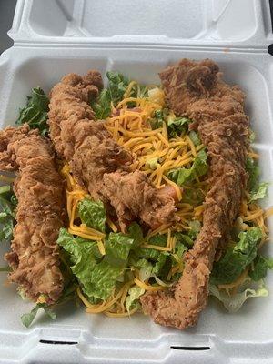 Half order crispy chicken strip salad