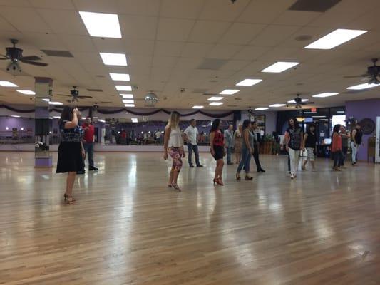 Salsa class with Miguel