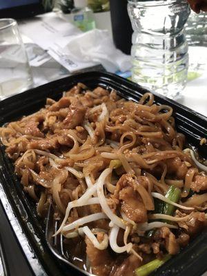 Chicken Pad Thai Noodle