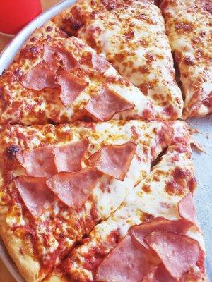 Large pizza (cheese & ham)