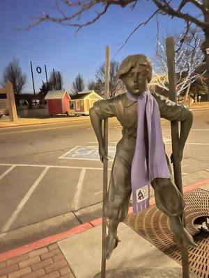 Statue with scarf