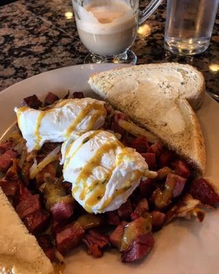 Simply the BEST corned beef hash EVER. And really pleasant staff