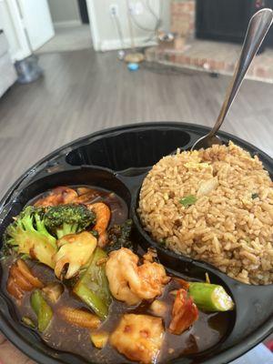 Hunan shrimp lunch to go