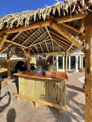 Synthetic Palapa with Custom Outdoor Bar 

Want a FREE ESTIMATE?!
Give us a call 832-435-2433 !!