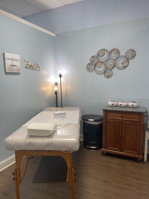 A calming atmosphere always makes for an amazing wax experience!